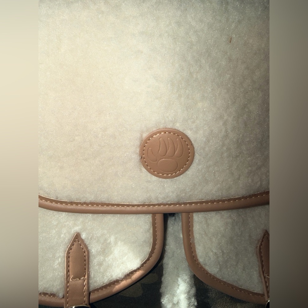 🐻NWT Bearpaw Camo print/sherpa soft suede like Backpack - Picture 2 of 8